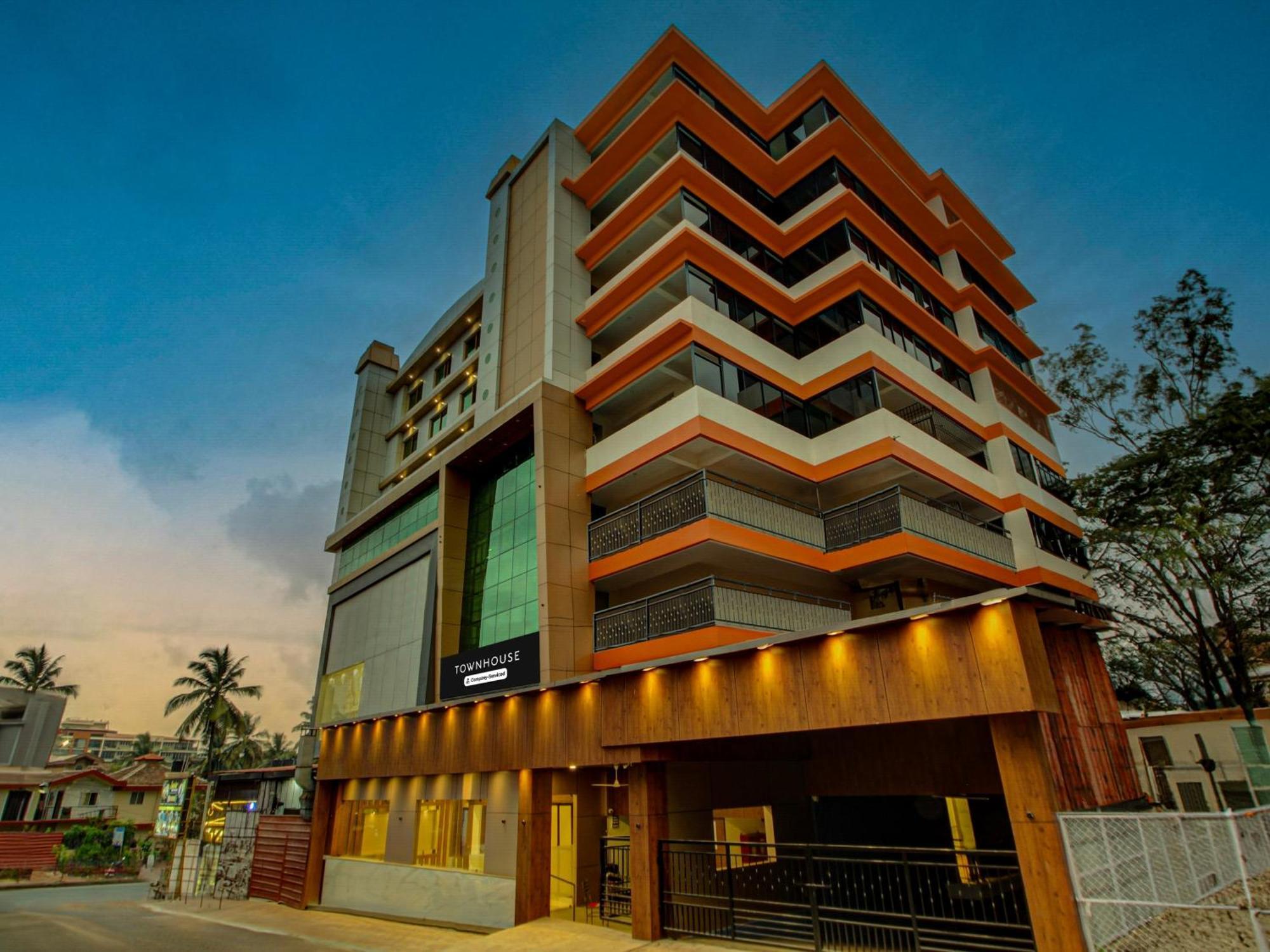 Hotel Townhouse Madgaon à Raia Extérieur photo
