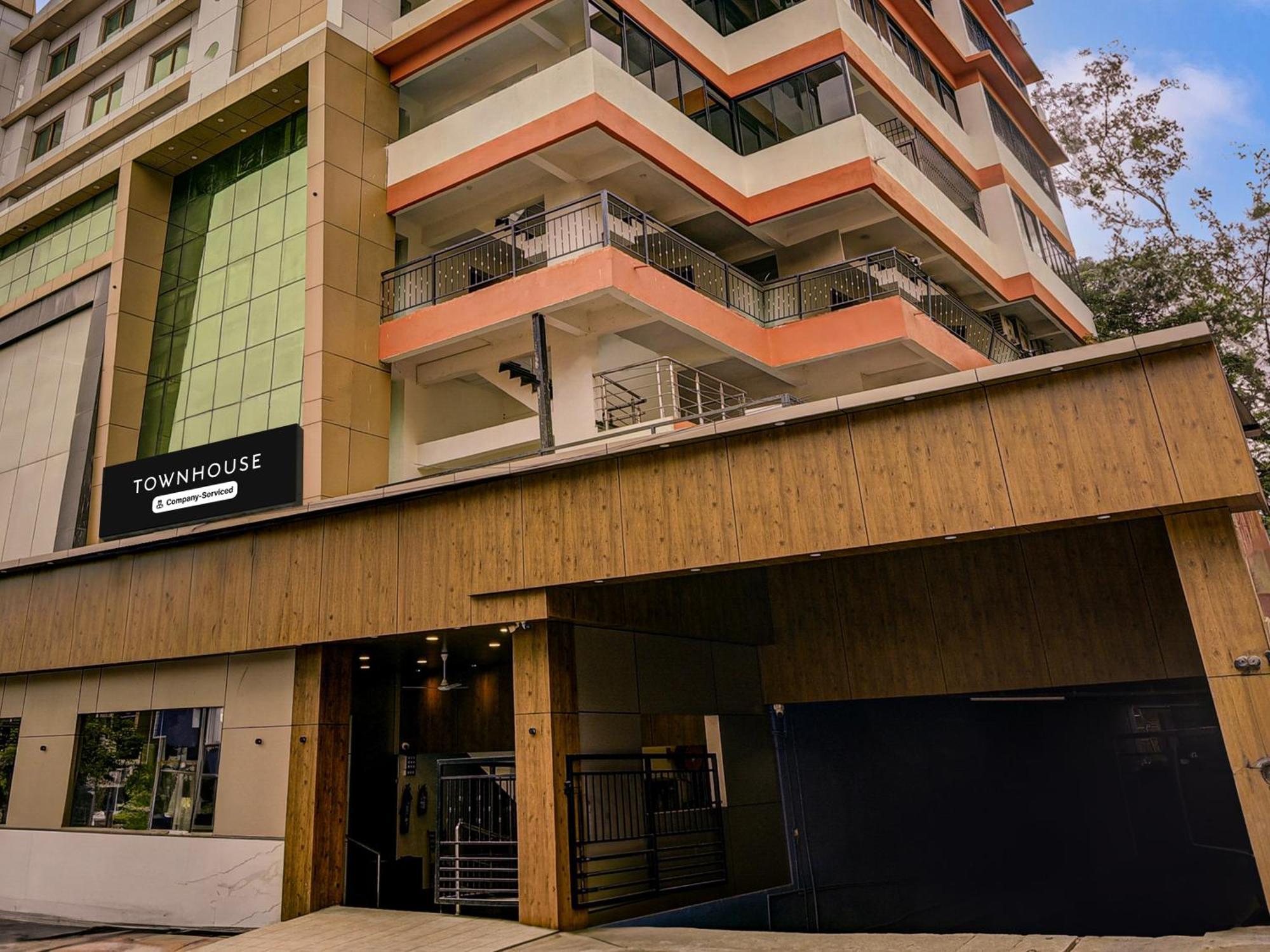 Hotel Townhouse Madgaon à Raia Extérieur photo